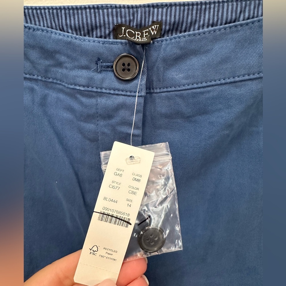 NWT! J.Crew women’s causal 4" blue heritage chino short. Women’s size 14 - Picture 4 of 6
